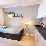 Beau studio neuf Beaugrenelle